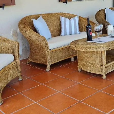 House Tra Mare E Montagna Hébergement de vacances *