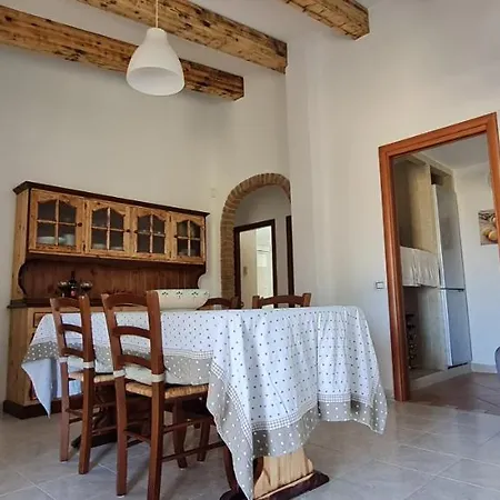Holiday home House Tra Mare E Montagna