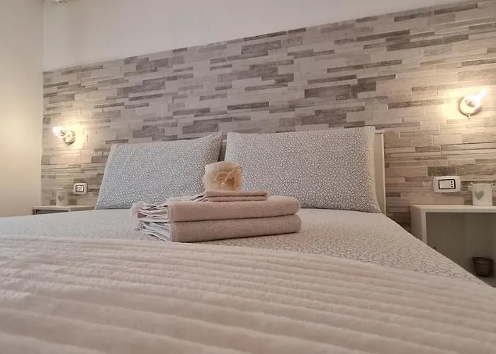 別荘 House Tra Mare E Montagna カスティアーダス